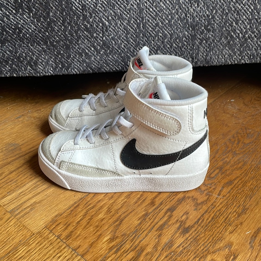 Boys Nikes